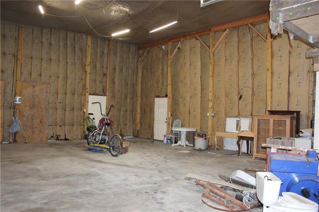 223 E Seward Street, Burlingame, KS 66414