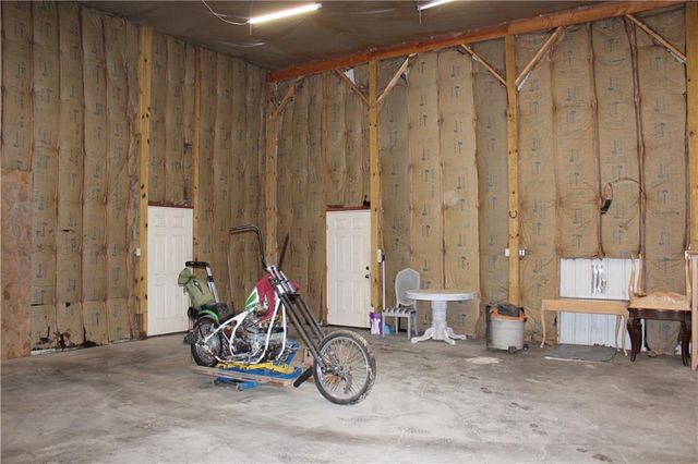 223 E Seward Street, Burlingame, KS 66414