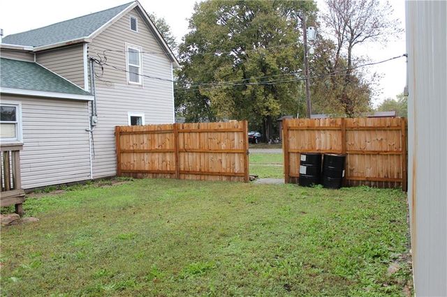 223 E Seward Street, Burlingame, KS 66414