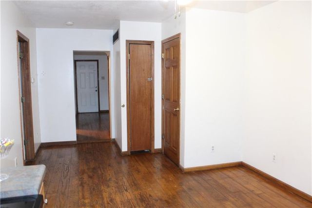 223 E Seward Street, Burlingame, KS 66414