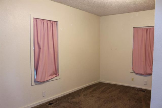 223 E Seward Street, Burlingame, KS 66414