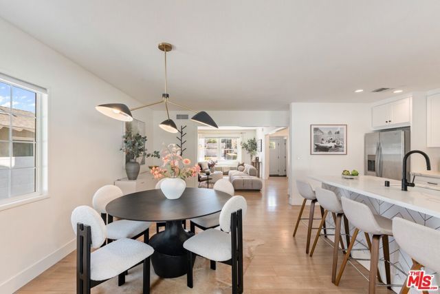 6607 Farralone Avenue, Woodland Hills (los Angeles), CA 91303