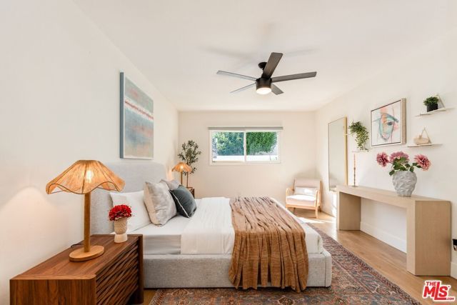 6607 Farralone Avenue, Woodland Hills (los Angeles), CA 91303