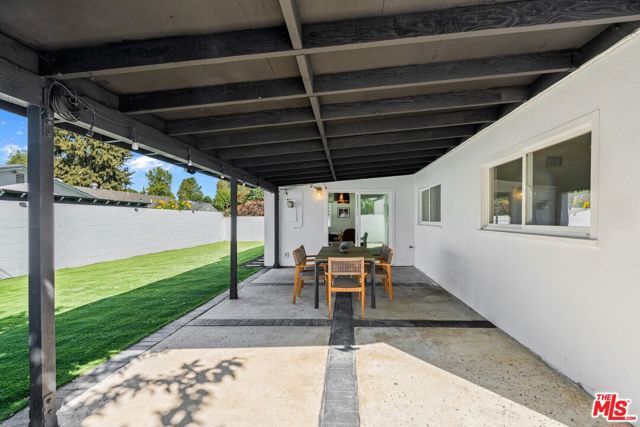 6607 Farralone Avenue, Woodland Hills (los Angeles), CA 91303