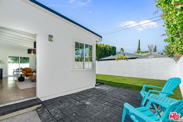 6607 Farralone Avenue, Woodland Hills (los Angeles), CA 91303