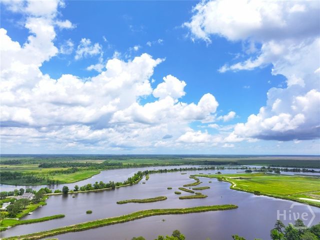 92 Hidden Cove Drive, Richmond Hill, GA 31324