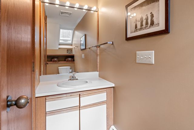 9 Pond View Road Unit 9, Winhall, VT 05340