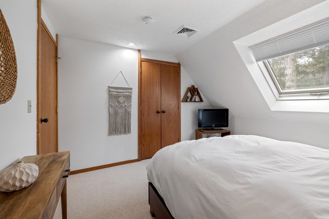 9 Pond View Road Unit 9, Winhall, VT 05340