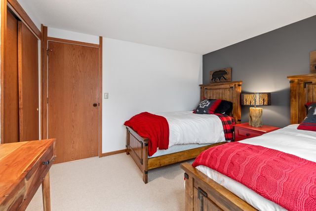 9 Pond View Road Unit 9, Winhall, VT 05340