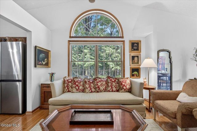 3 Bluebird Court, Saratoga Springs, NY 12866
