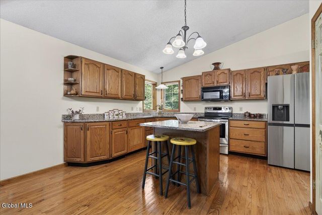 3 Bluebird Court, Saratoga Springs, NY 12866