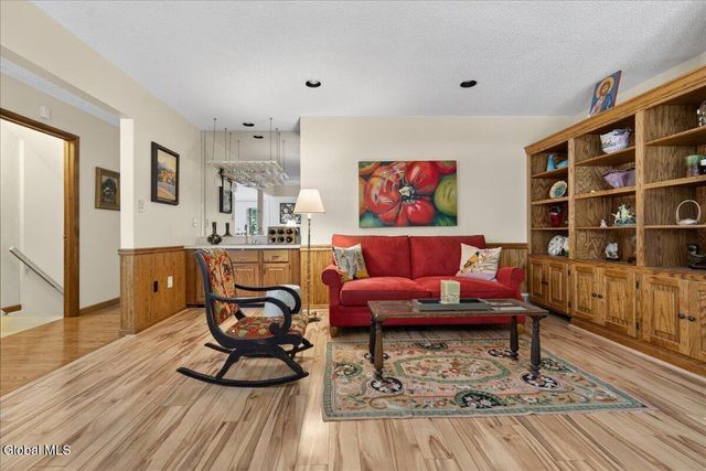 3 Bluebird Court, Saratoga Springs, NY 12866