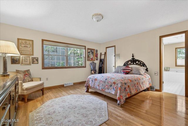 3 Bluebird Court, Saratoga Springs, NY 12866