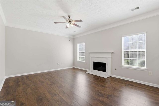 78 Saint Charles Place, Sharpsburg, GA 30277