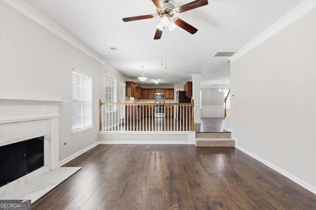 78 Saint Charles Place, Sharpsburg, GA 30277