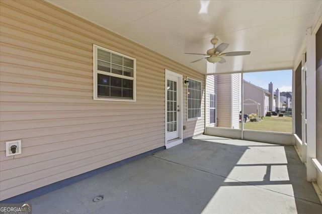 78 Saint Charles Place, Sharpsburg, GA 30277