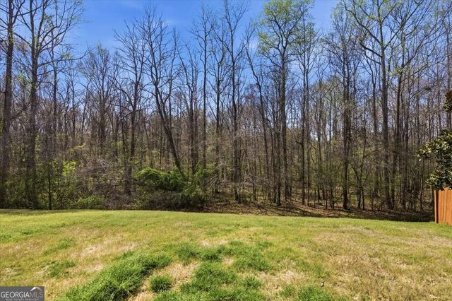 78 Saint Charles Place, Sharpsburg, GA 30277