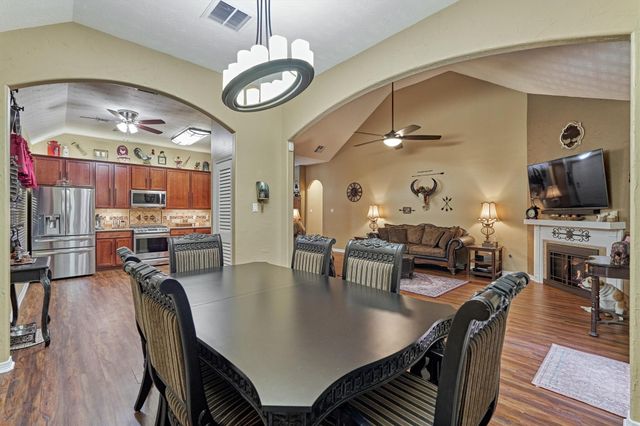 2203 Nicholas Crossing, Conroe, TX 77304