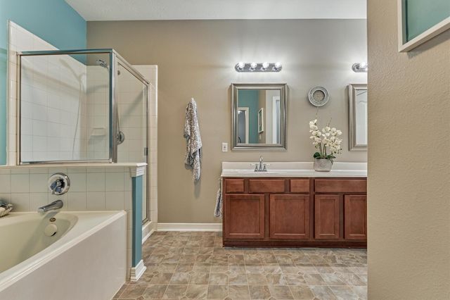 2203 Nicholas Crossing, Conroe, TX 77304