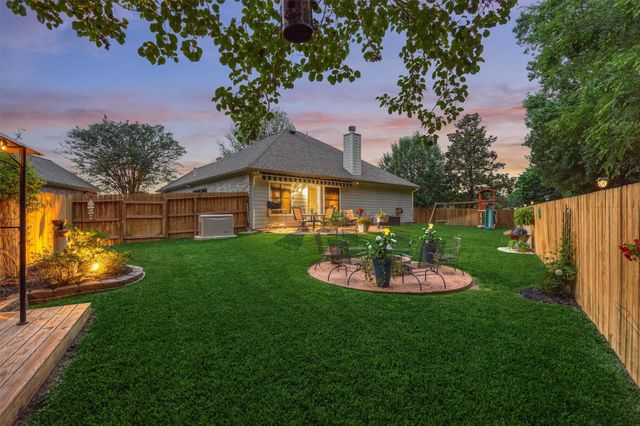 2203 Nicholas Crossing, Conroe, TX 77304