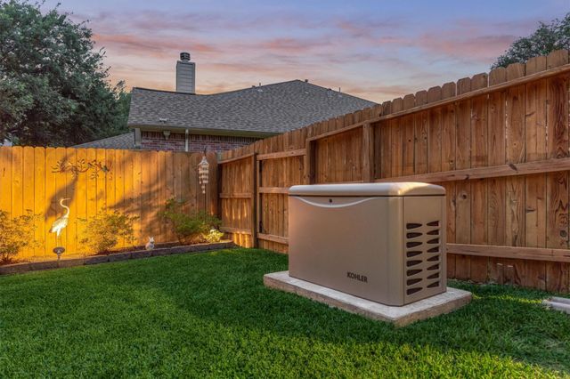 2203 Nicholas Crossing, Conroe, TX 77304