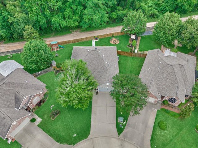2203 Nicholas Crossing, Conroe, TX 77304