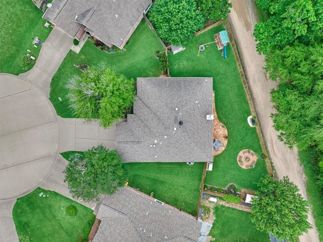 2203 Nicholas Crossing, Conroe, TX 77304