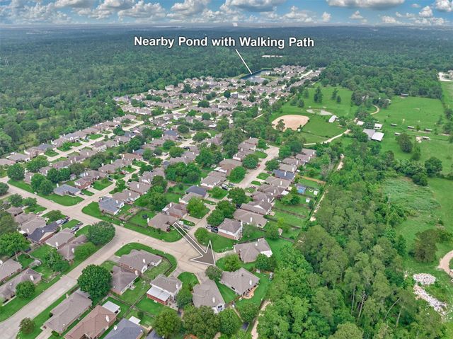 2203 Nicholas Crossing, Conroe, TX 77304