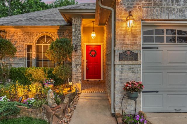 2203 Nicholas Crossing, Conroe, TX 77304