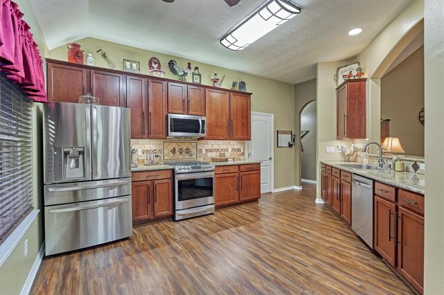 2203 Nicholas Crossing, Conroe, TX 77304