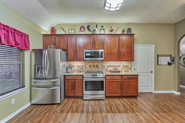 2203 Nicholas Crossing, Conroe, TX 77304