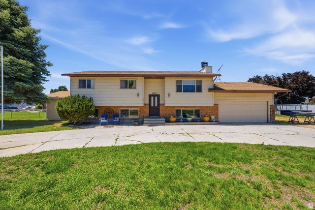 1071 N TIMPVIEW DR, American Fork, UT 84003