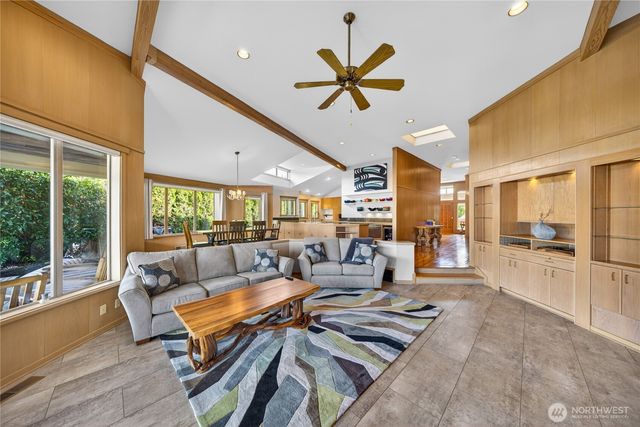 867 Kalispell Drive, La Conner, WA 98257