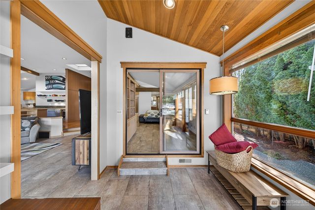 867 Kalispell Drive, La Conner, WA 98257