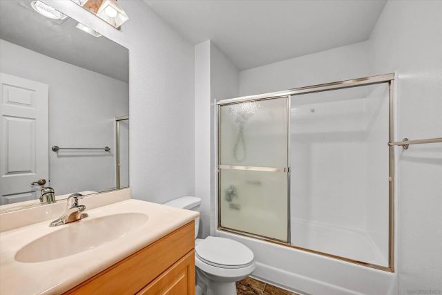 10026 Maya Linda 6204, San Diego, CA 92126