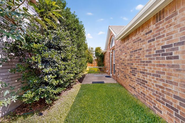 2702 Garden Springs Drive, Richardson, TX 75082