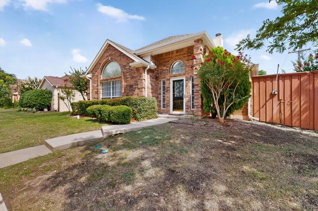 2702 Garden Springs Drive, Richardson, TX 75082