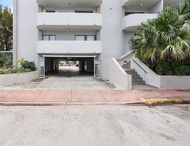 110 S Shore Dr 5B, Miami Beach, FL 33141
