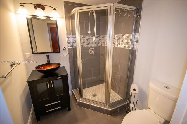 110 S Shore Dr 5B, Miami Beach, FL 33141