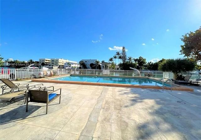 110 S Shore Dr 5B, Miami Beach, FL 33141