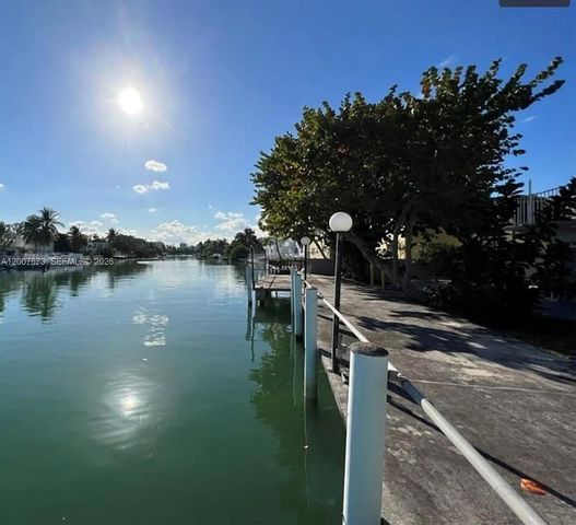 110 S Shore Dr 5B, Miami Beach, FL 33141