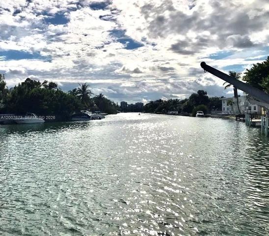 110 S Shore Dr 5B, Miami Beach, FL 33141