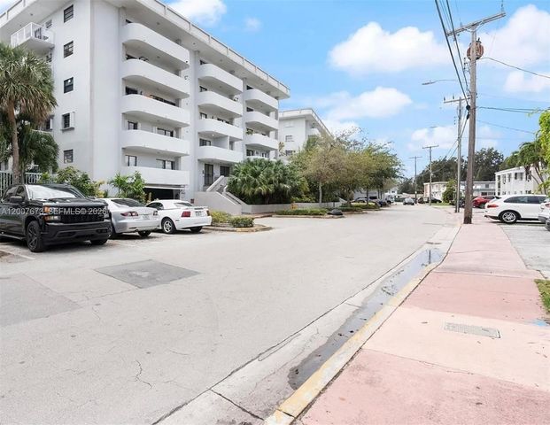 110 S Shore Dr 5B, Miami Beach, FL 33141