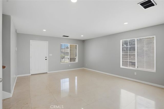 9016 Carnegie Hall, Bakersfield, CA 93311