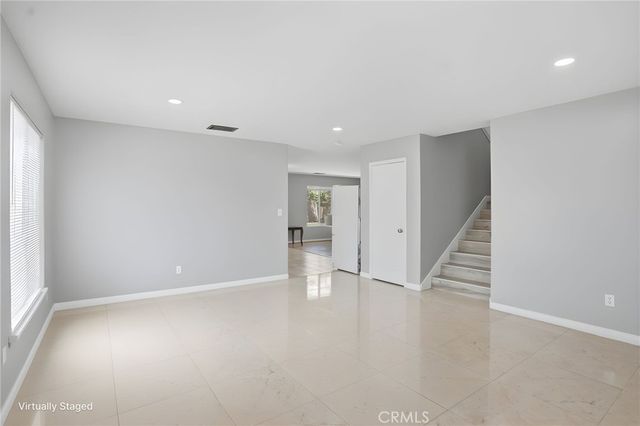 9016 Carnegie Hall, Bakersfield, CA 93311