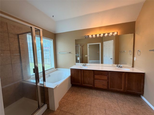 618 Rosarita Road, Arlington, TX 76002