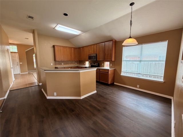 618 Rosarita Road, Arlington, TX 76002