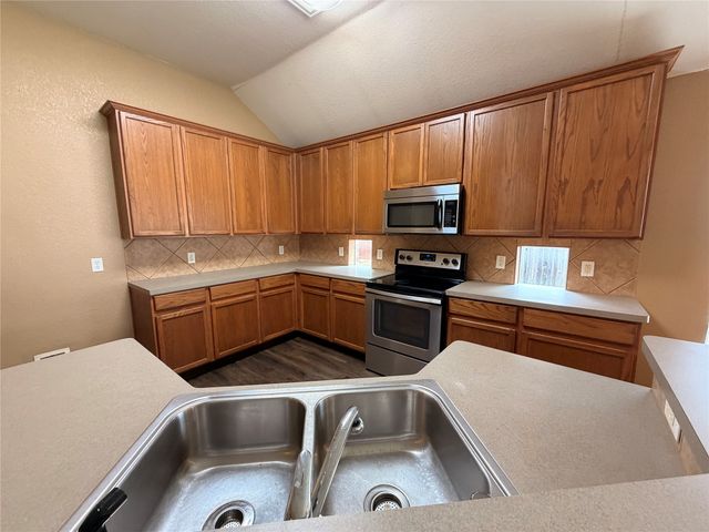 618 Rosarita Road, Arlington, TX 76002