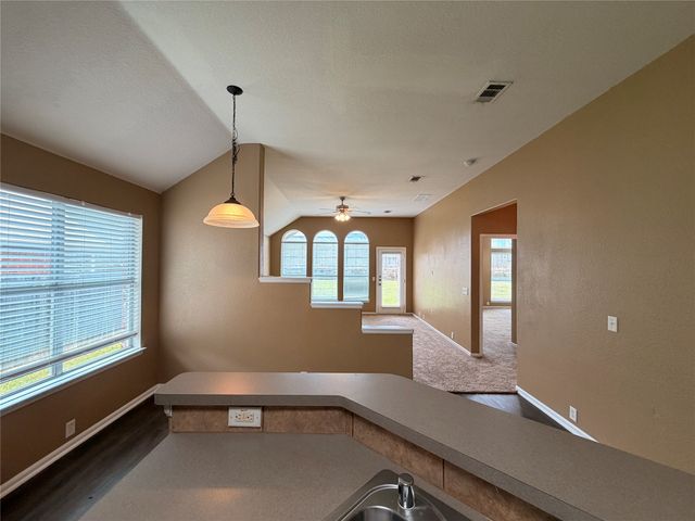 618 Rosarita Road, Arlington, TX 76002