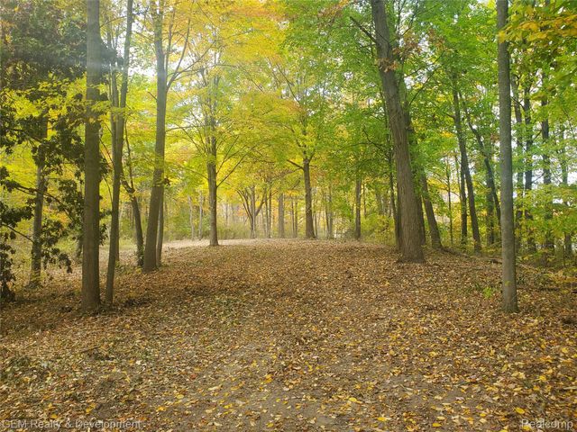 5700 Seven Mile Road, Salem Twp, MI 48178